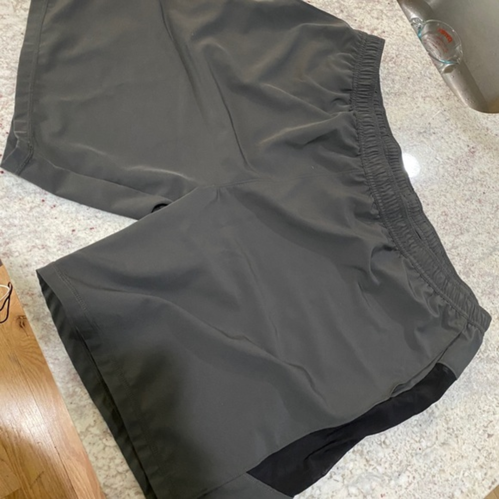 Zella Workout Shorts - Size‎ XXL